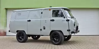 UAZ 452